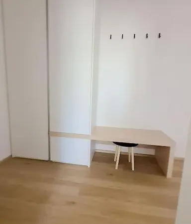 Ocarljiv Morski Oddih アパート ルツィヤ
